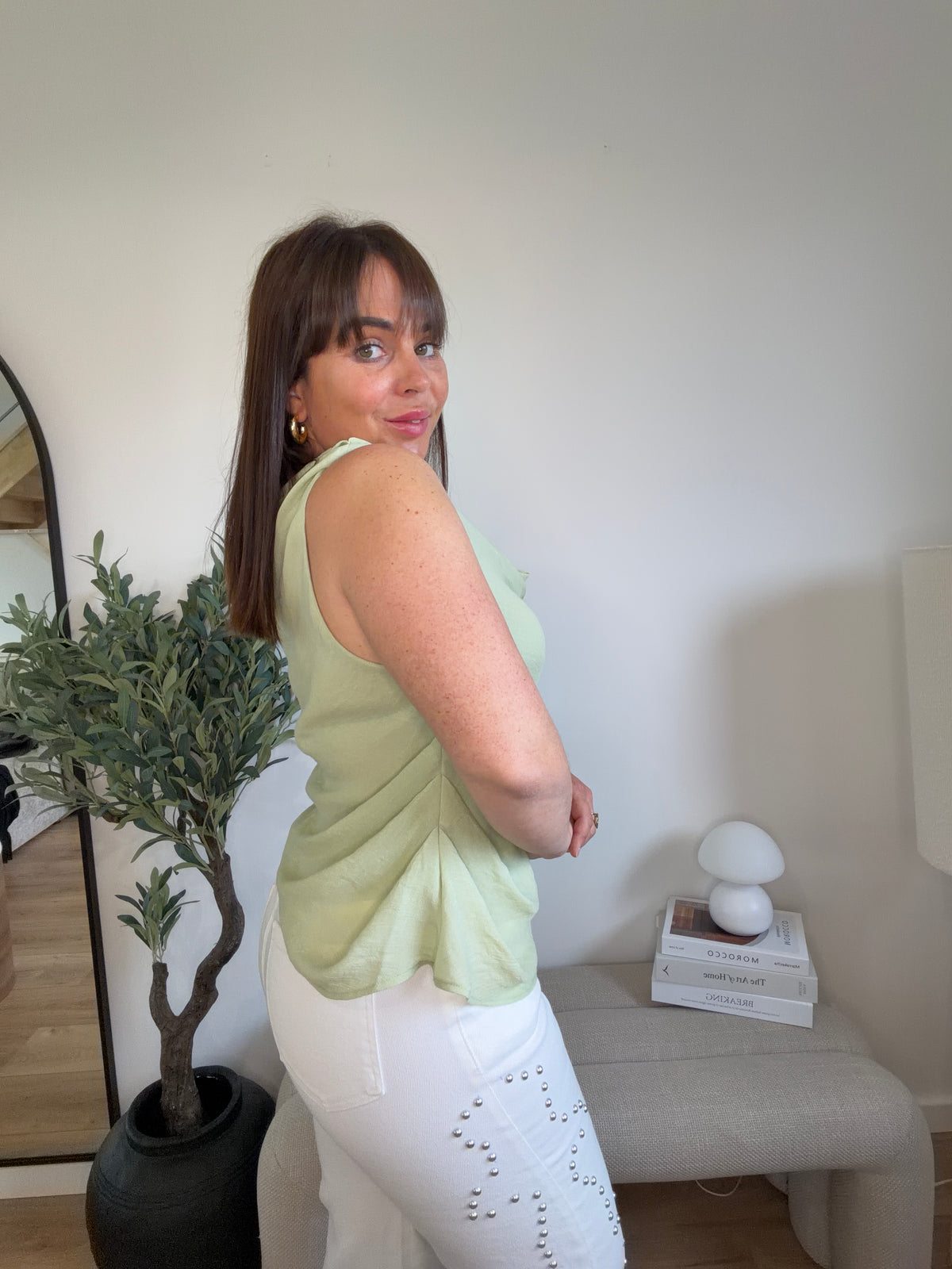 Top Camilia