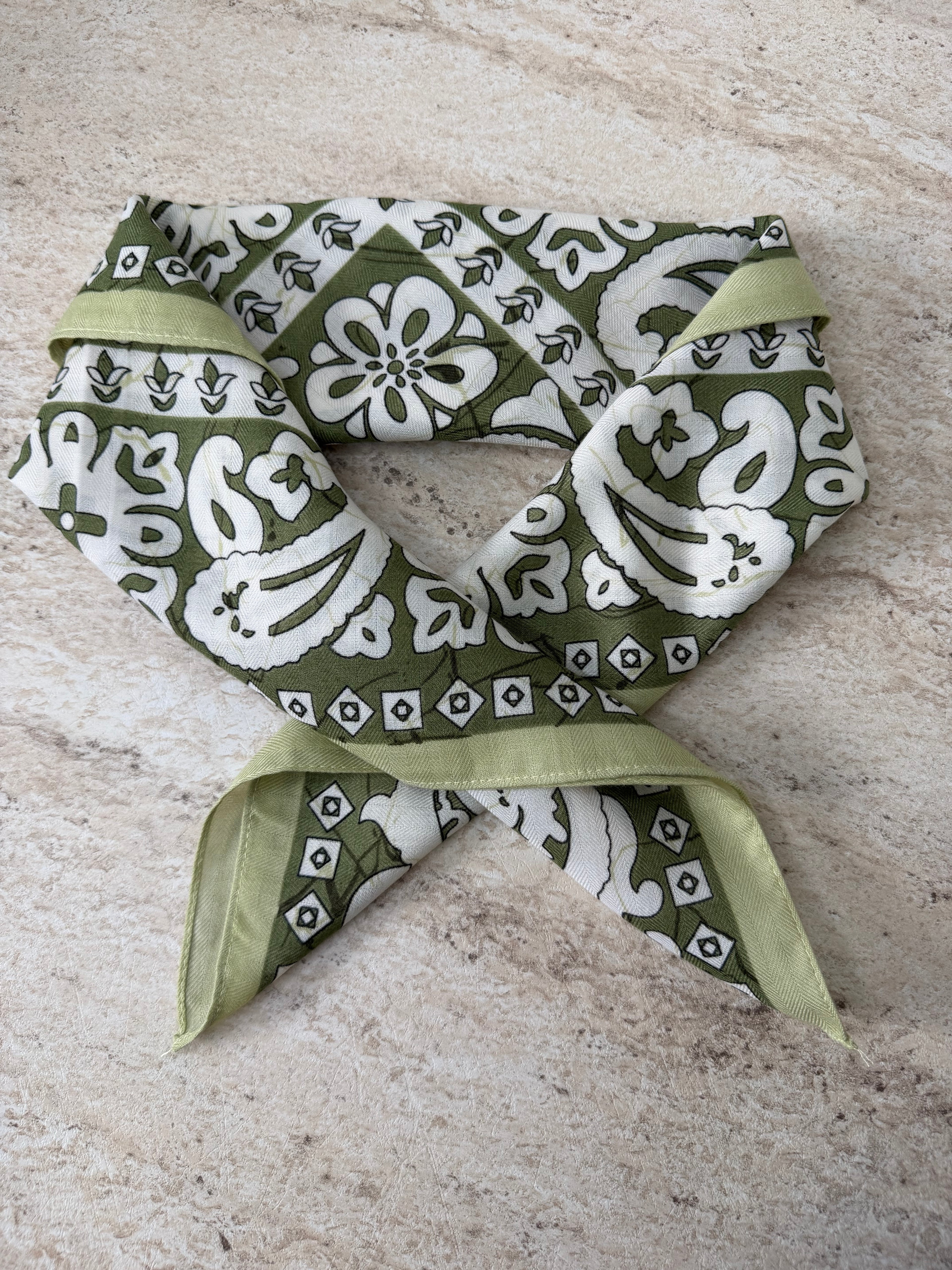 Foulard fleurs