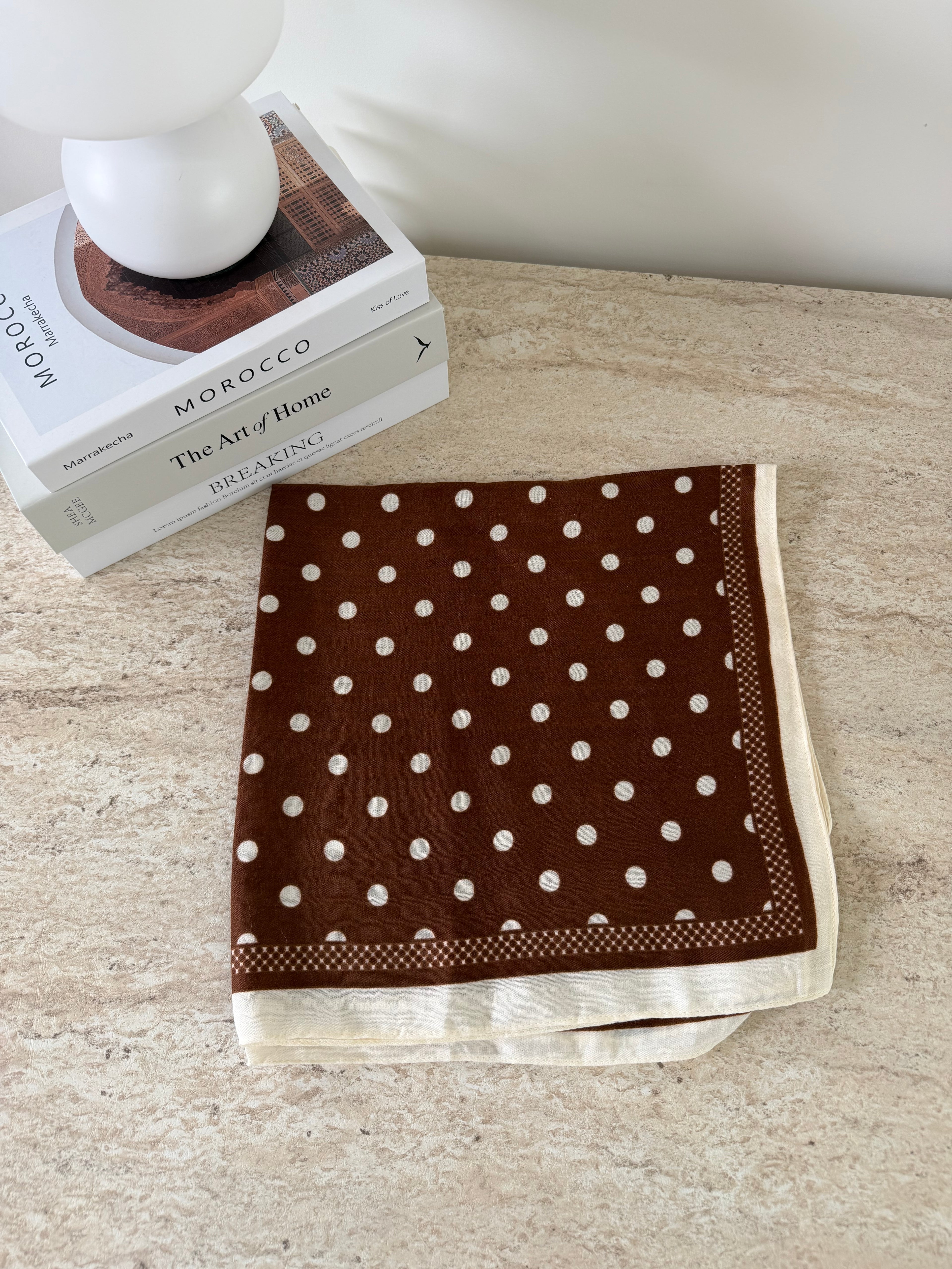 Foulard pois marron