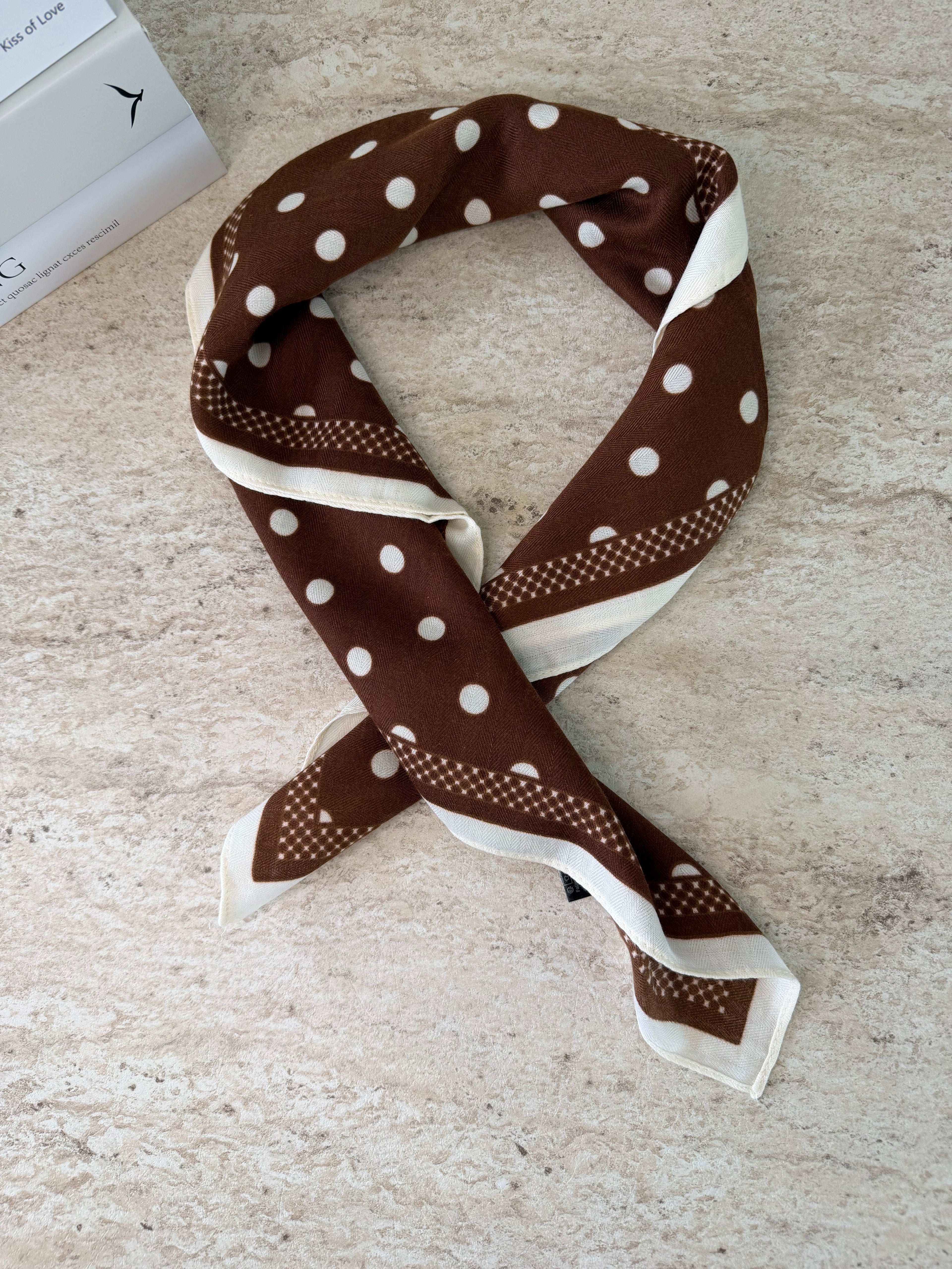 Foulard pois marron